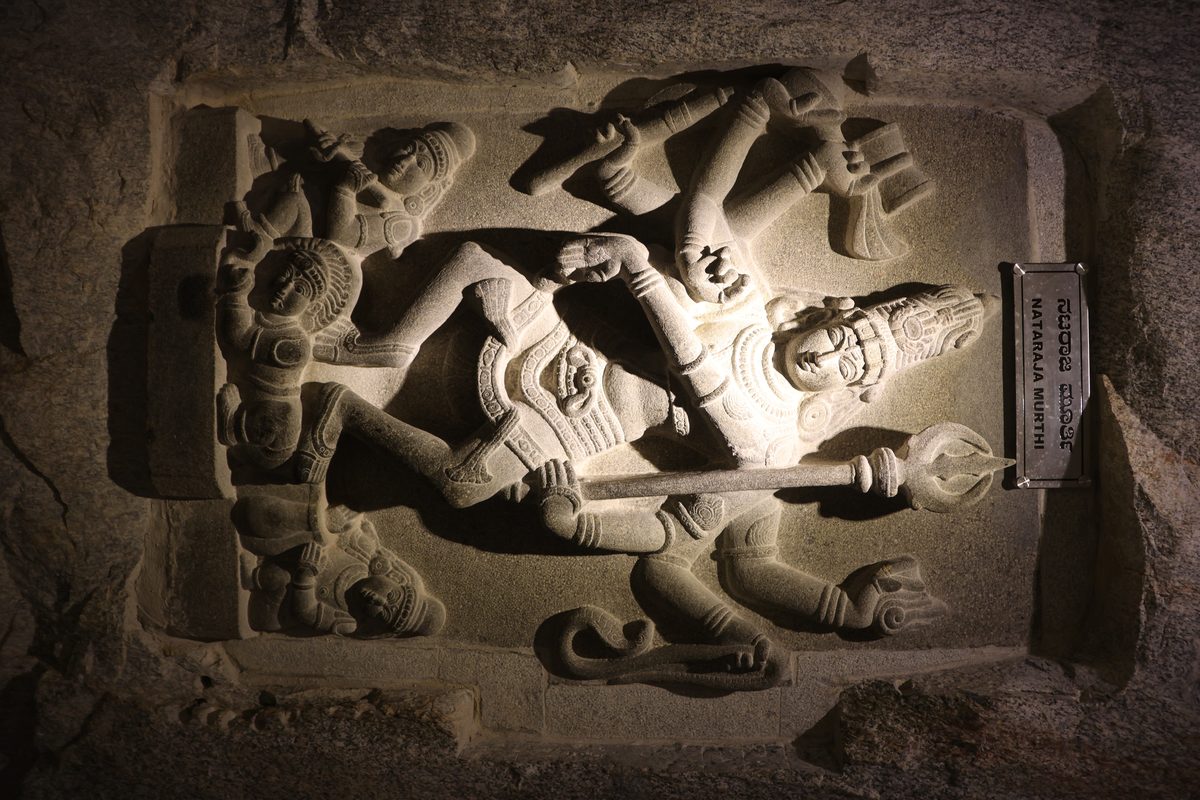 Nataraja deity hand-carved in the Chola-Pallava tradition at Kailasagiri